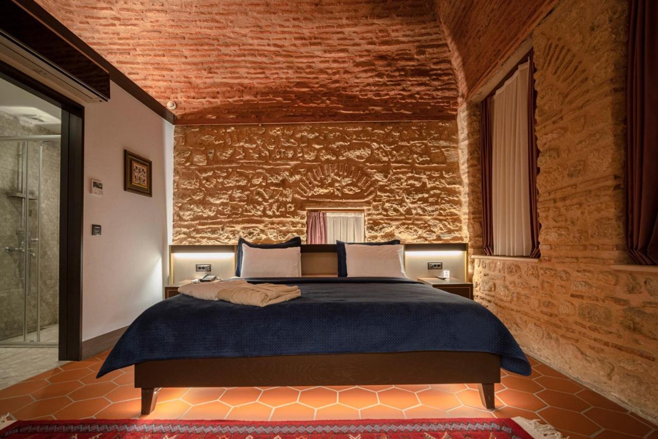 Han 1772 Hotel Istanbul Exterior foto A bedroom at the hotel