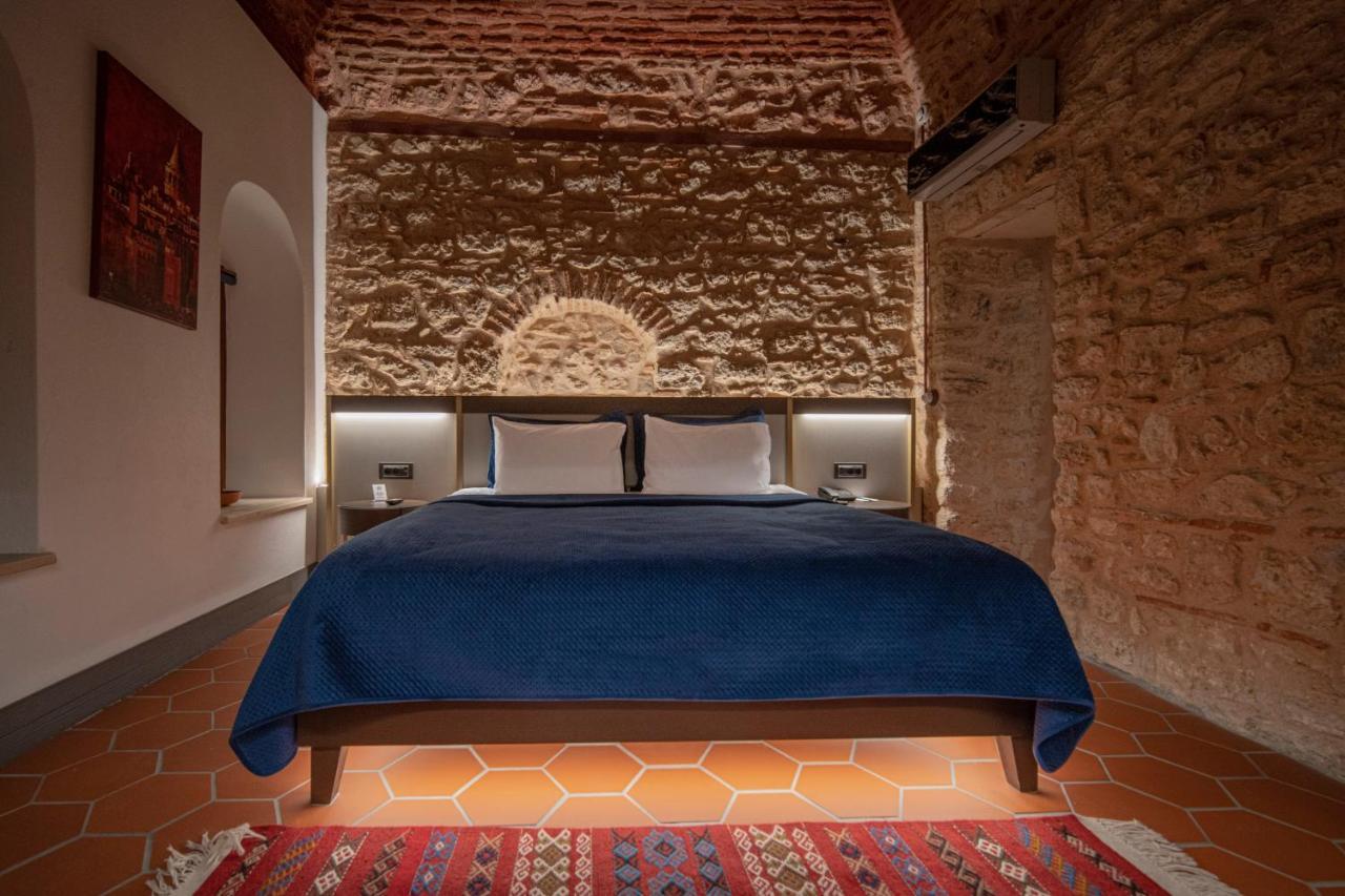 Han 1772 Hotel Istanbul Exterior foto A bedroom at the hotel