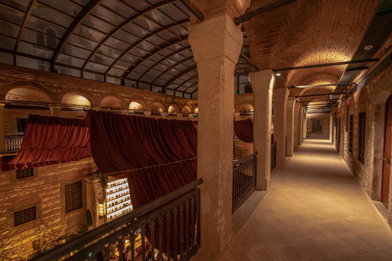 Han 1772 Hotel Istanbul Exterior foto The interior of the theatre